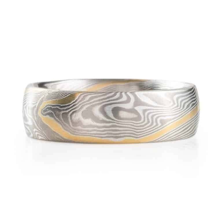 Elegant Mokume Band in Twist Pattern with Diamond - Image 2