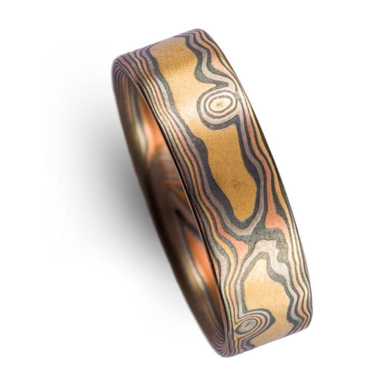 Rustic Flat Profile Woodgrain Pattern Ring - Image 4