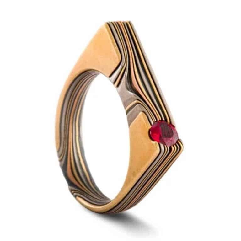 Contemporary Mokume Flat Top Seamless Edge Grain Ring - Image 5