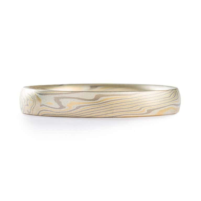 Refined Wedding Band in Twist Pattern